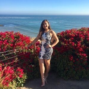 Meet your Posher, Dalia